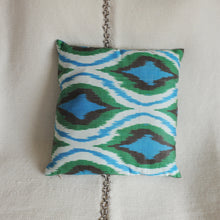 Charger l'image dans la galerie, Housse de coussin carré Ikat double